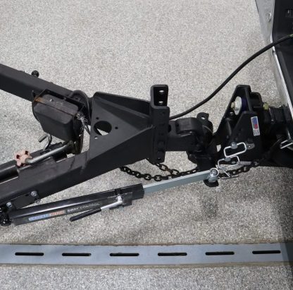 HD Max Black Drop Air Hitch with 1 Sway Bar Installed