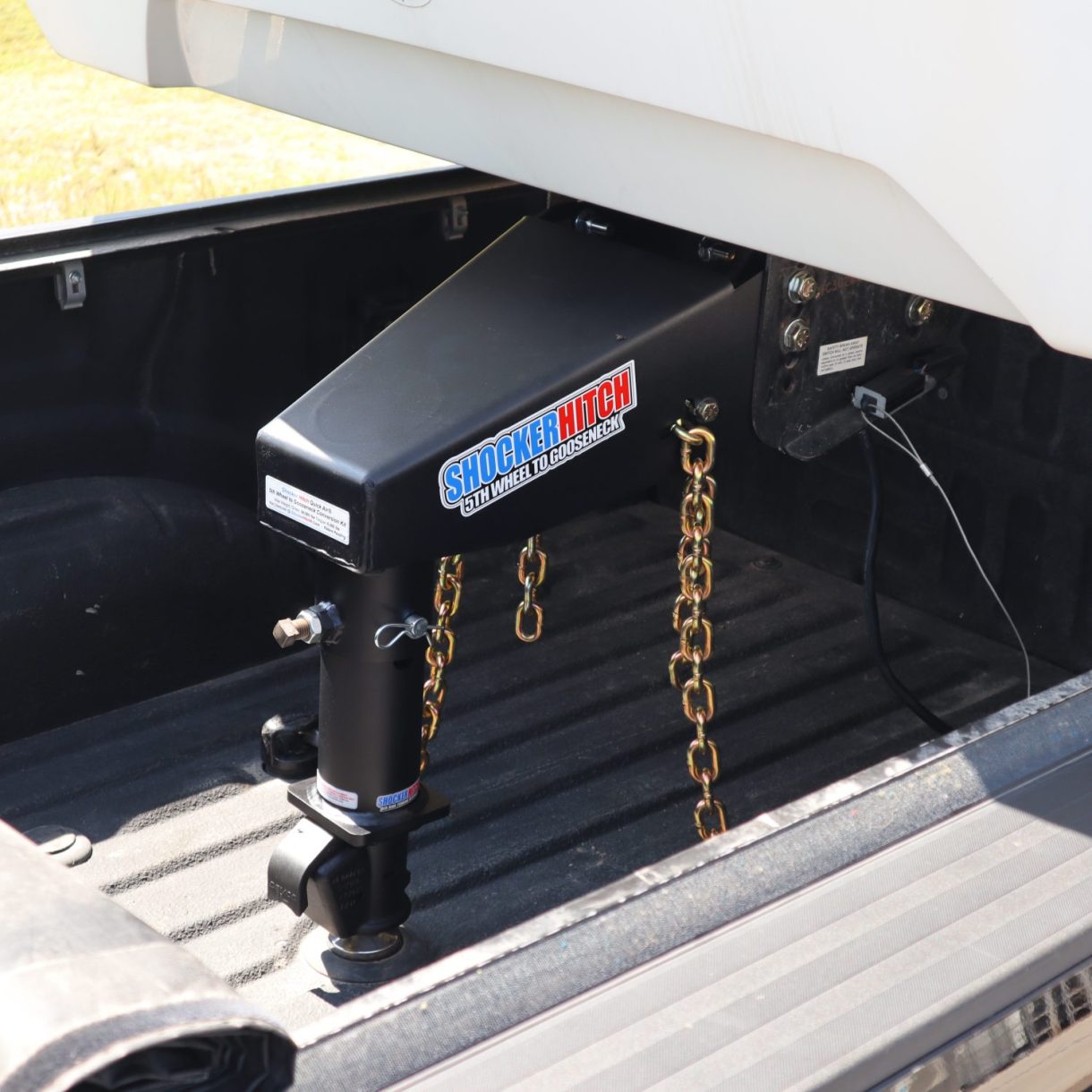 Shocker 5th Wheel to Goose with Demco Coupler Installed with Chains