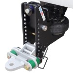 20K Super Drop Max Black Air Hitch & Cushioned Drawbar Installed
