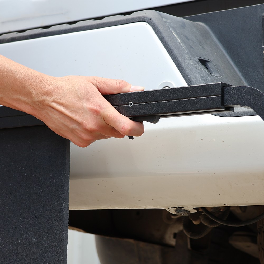 Quick Latch Towing Mud Flaps Easy-to-Use Trigger Latch
